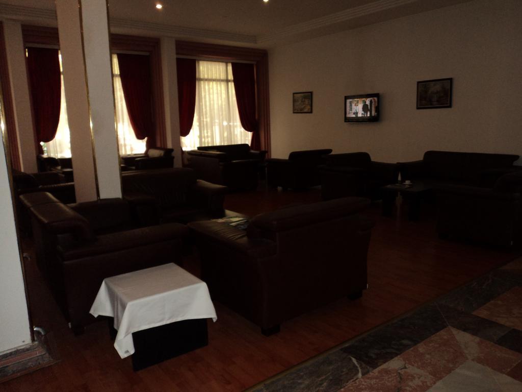 Izethan Hotel 穆拉 外观 照片