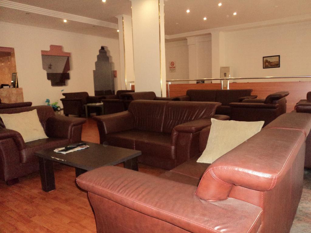 Izethan Hotel 穆拉 外观 照片