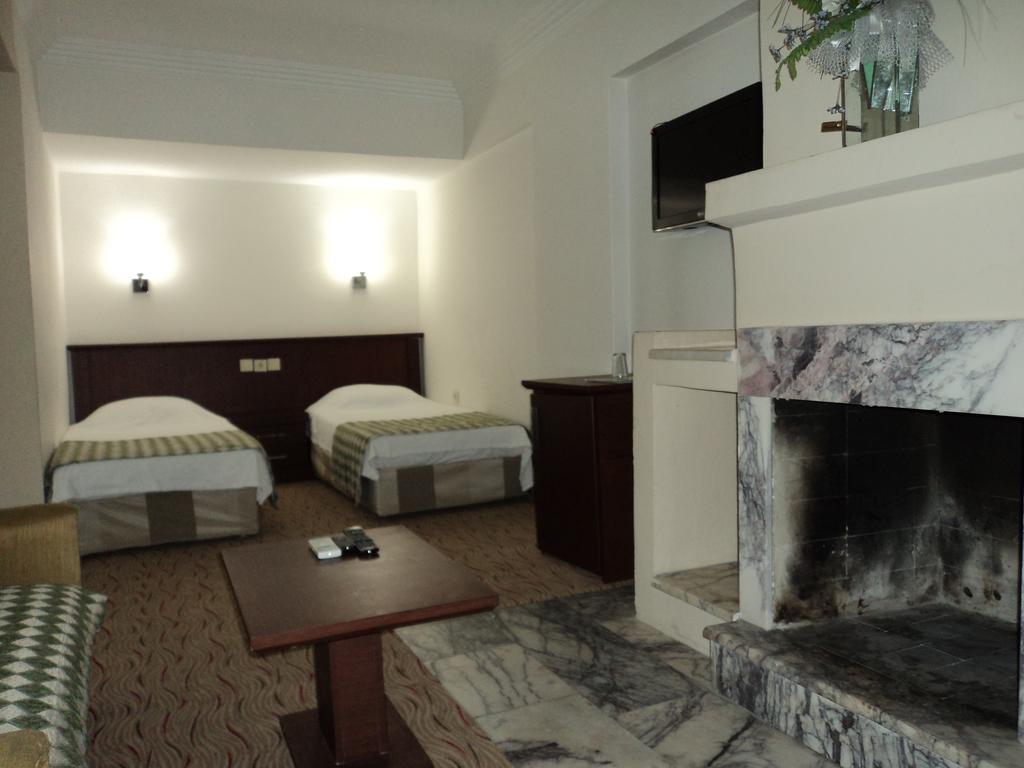 Izethan Hotel 穆拉 客房 照片