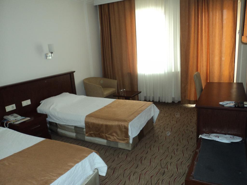 Izethan Hotel 穆拉 客房 照片